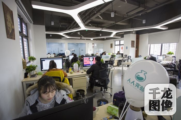 ڻ+p(chung)^(q)ˌ(sh)(yn)ƽ_(ti)Ͼ\(yn)I(yng)˾30˹r(ji)ֵ^300|Ԫ3f_(ti)xO(sh)䡣ǧW(wng)ӛ fС܊z