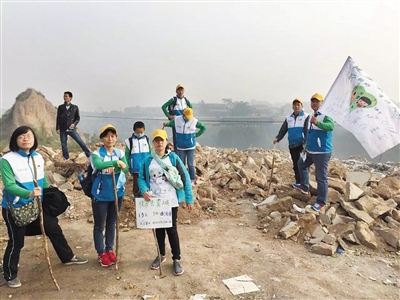 104ͽc70־Ը߂;ӰL߹D